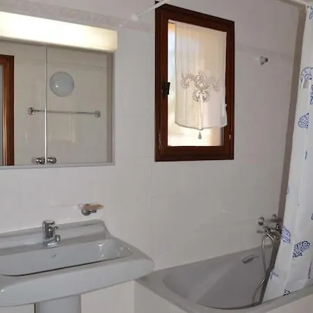 Holiday home Maison De Vacances Pour 6 Pres De La Plage *