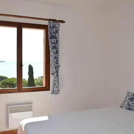 Maison De Vacances Pour 6 Pres De La Plage Holiday home Le Lavandou