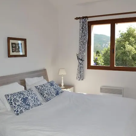 Holiday home Maison De Vacances Pour 6 Pres De La Plage Le Lavandou