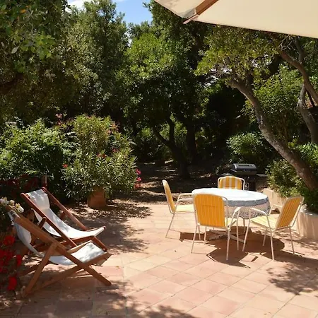 Maison De Vacances Pour 6 Pres De La Plage Le Lavandou